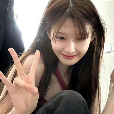 向月亮祈祷的小丑