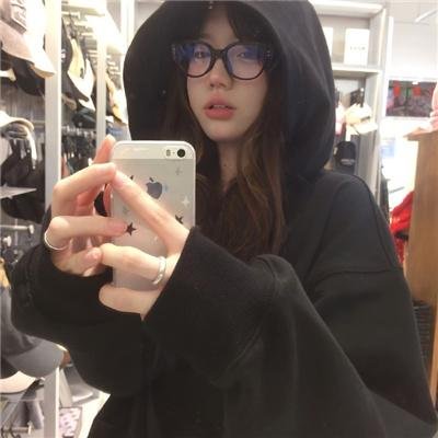 袖珍女仆小梅